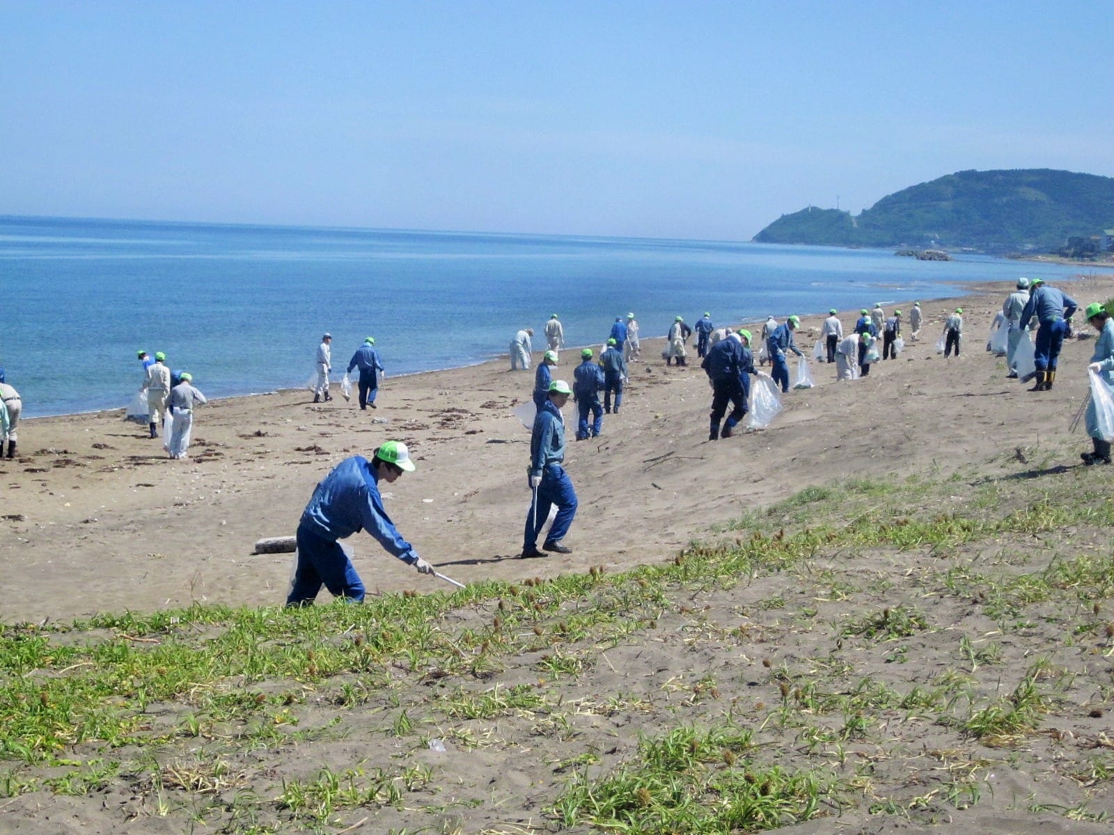 海岸・河川および地域の清掃活動