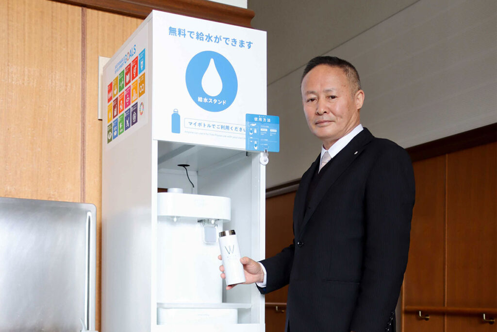 神崎町とウォータースタンド㈱マイボトル等で利用できる給水機の設置に関する協定